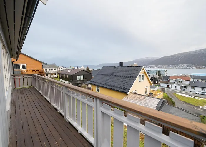 Tromso Family House Сasa de vacaciones *